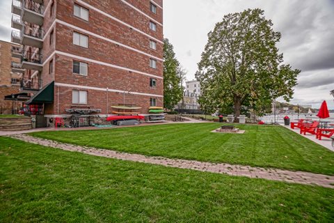 Surf and Surfside apartments and townhomes in Downtown Madison, WI. Fully Furnished, studio, one bedroom, 2 bedroom. Lake views. Managed by Wisconsin Management Company
